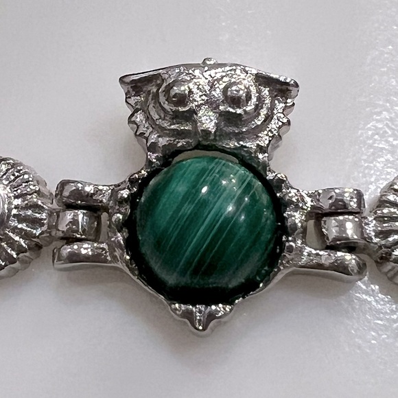 African Malachite and Diamond Silver Owl Bracelet - Picture 3 of 11